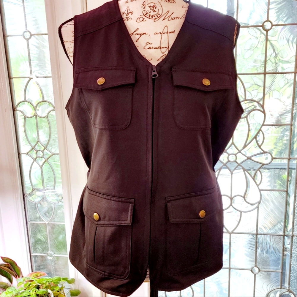 Orvis Travel Vest Black Multi-Pockets New without Tags S/M